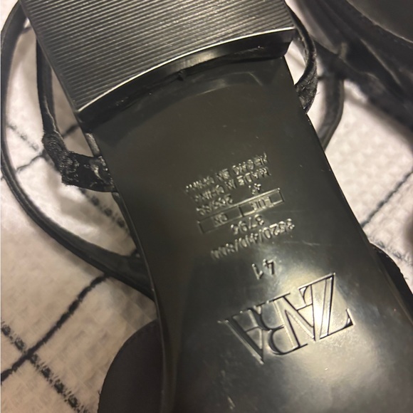 Black Satin Ballerina flat -Zara new current season - Picture 10 of 10